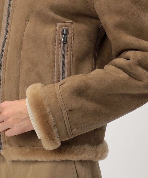 BACCA(バッカ)の「ラムレザー ムートンジャケット(その他アウター・レディース・ブラック/ベージュ・38/36)」の10枚目の写真