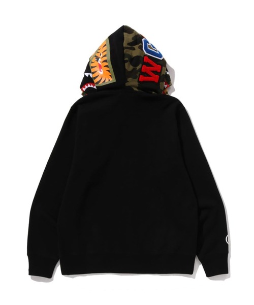 A BATHING APE（アベイシングエイプ）の「SHARK FULL ZIP DOUBLE