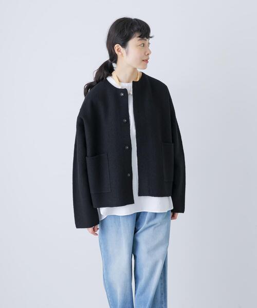 かぐれ（カグレ）の「圧縮ウールショートジャケット（ノーカラー
