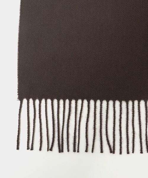 green label relaxing(グリーンレーベルリラクシング)の「GLR ソリッド 60 ラージ マフラー(マフラー・メンズ・ベージュ/ダークグレー/ブラック/ダークブラウン/ネイビー・FREE)」の21枚目の写真