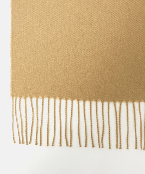 green label relaxing(グリーンレーベルリラクシング)の「GLR ソリッド 60 ラージ マフラー(マフラー・メンズ・ベージュ/ダークグレー/ブラック/ダークブラウン/ネイビー・FREE)」の15枚目の写真