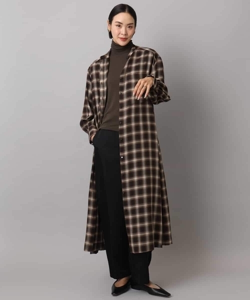 MICHEL KLEIN（ミッシェル・クラン）の「バンドカラーチェックシャツワンピース（ワンピース・レディース・ブラウン・38）」の4枚目の写真