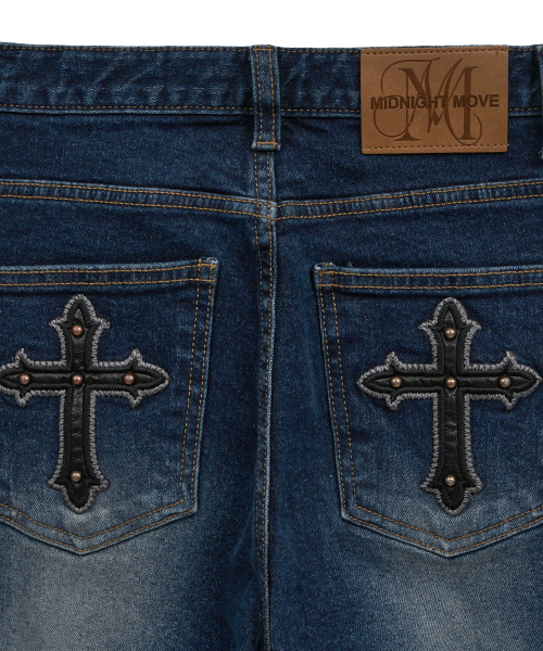 Midnight Move（ミッドナイトムーブ）の「cross boots cut (blue)（デニムパンツ・レディース・その他・SMALL/MEDIUM）」の3枚目の写真