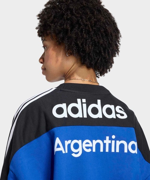 adidas(アディダス)の「クルー ウィズ カットライン スウェットシャツ / トレーナー / アディダスオリジナルス adidas Originals(スウェット・レディース・ブルー・MEDIUM/SMALL/XX-LARGE/LARGE/X-LARGE)」の4枚目の写真