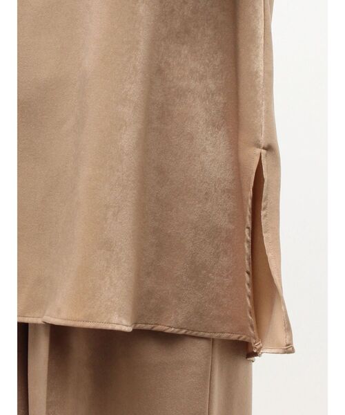 ELENDEEK（エレンディーク）の「サテンフレアキャミソール（キャミソール・レディース・オフホワイト/ブラック/キャメル・FREE）」の12枚目の写真