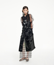 ARWW（エーアールダブリューダブリュー）の「Metal reverse black apron one-piece（エプロン）」