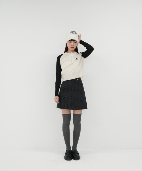 Uenui（ウニュイ）の「【 cunii 】ハーフジップ クロップド ニット トップス 長袖 配色 ラグラン スポーティ 韓国系 体型カバー 春秋 冬 10代 20代（ニット/セーター・レディース・グレー/ブラック・FREE）」の3枚目の写真