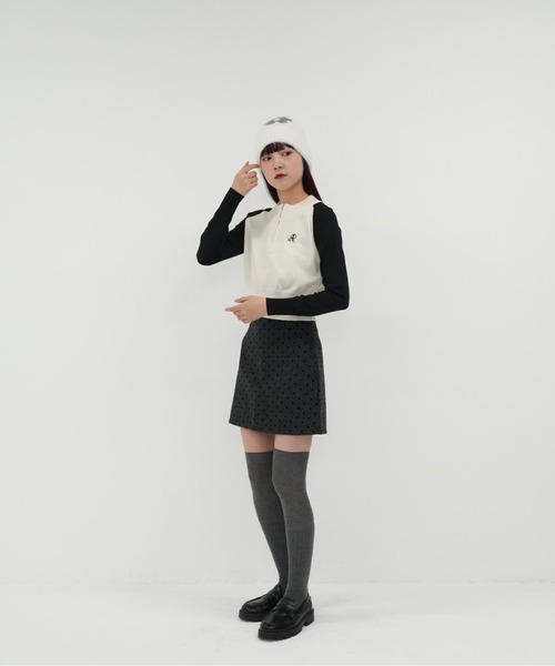 Uenui（ウニュイ）の「【 cunii 】ハーフジップ クロップド ニット トップス 長袖 配色 ラグラン スポーティ 韓国系 体型カバー 春秋 冬 10代 20代（ニット/セーター・レディース・グレー/ブラック・FREE）」の12枚目の写真
