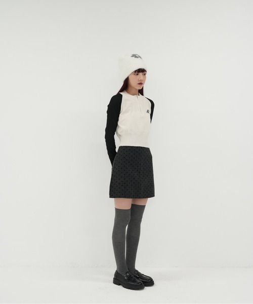Uenui（ウニュイ）の「【 cunii 】ハーフジップ クロップド ニット トップス 長袖 配色 ラグラン スポーティ 韓国系 体型カバー 春秋 冬 10代 20代（ニット/セーター・レディース・グレー/ブラック・FREE）」の14枚目の写真