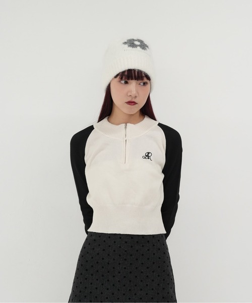 Uenui（ウニュイ）の「【 cunii 】ハーフジップ クロップド ニット トップス 長袖 配色 ラグラン スポーティ 韓国系 体型カバー 春秋 冬 10代 20代（ニット/セーター・レディース・グレー/ブラック・FREE）」の16枚目の写真