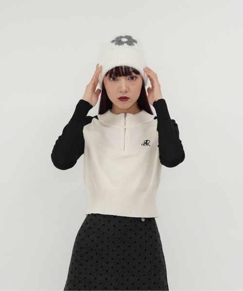 Uenui（ウニュイ）の「【 cunii 】ハーフジップ クロップド ニット トップス 長袖 配色 ラグラン スポーティ 韓国系 体型カバー 春秋 冬 10代 20代（ニット/セーター・レディース・グレー/ブラック・FREE）」の18枚目の写真