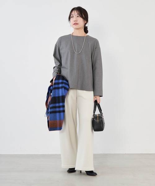 MICA&DEAL(マイカ&ディール)の「ボートネック裏起毛ブラウス〈セットアップ対応〉(シャツ/ブラウス・レディース・ライトベージュ/ブラック/グレー・FREE)」の9枚目の写真