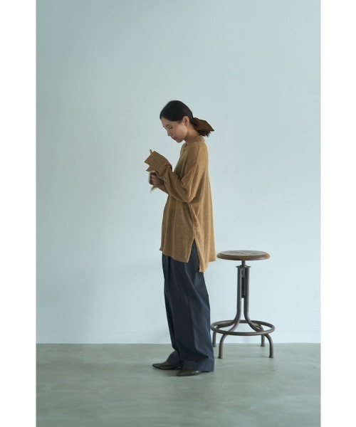 marjour（マージュール）の「SHEER SHIRT KNIT（ニット/セーター・レディース・チャコール/ベージュ・M）」の18枚目の写真