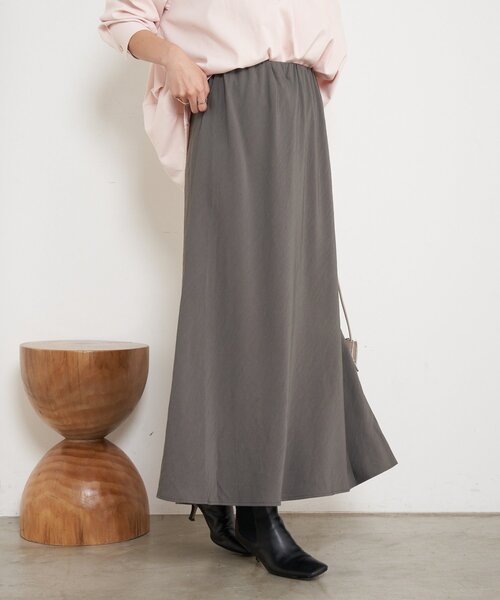 Jena espace merveilleux(ジェナ エスパスメルヴェイユ)の「【ウエストゴム/楽チン】ワッシャーツイルロングスカート(スカート・レディース・チャコールグレー/イエロー/ベージュ・FREE)」の8枚目の写真