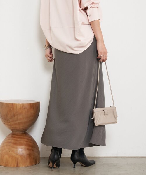 Jena espace merveilleux(ジェナ エスパスメルヴェイユ)の「【ウエストゴム/楽チン】ワッシャーツイルロングスカート(スカート・レディース・チャコールグレー/イエロー/ベージュ・FREE)」の11枚目の写真
