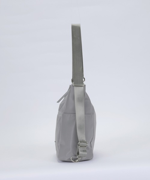 ALTROSE（アルトローズ）の「【A4可】3WAY トート リュック ショルダーバッグ バッグ テミー（バックパック/リュック・レディース・アイボリー/ブラック/グレー/レオパード・FREE）」の17枚目の写真