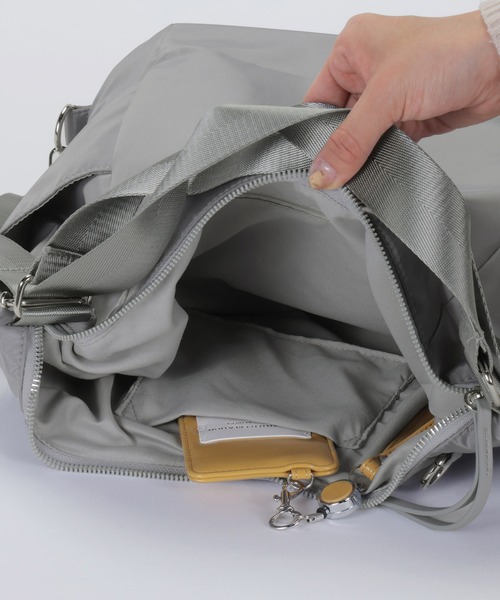 ALTROSE（アルトローズ）の「【A4可】3WAY トート リュック ショルダーバッグ バッグ テミー（バックパック/リュック・レディース・アイボリー/ブラック/グレー/レオパード・FREE）」の9枚目の写真