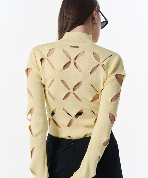JOSE MOON(ジョゼムーン)の「LACE KNITTING TOP/レースカッティングトップス(ニット/セーター・レディース・ホワイト/イエロー系その他/サックスブルー/ブラック・FREE)」の11枚目の写真