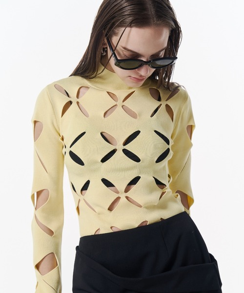 JOSE MOON(ジョゼムーン)の「LACE KNITTING TOP/レースカッティングトップス(ニット/セーター・レディース・ホワイト/イエロー系その他/サックスブルー/ブラック・FREE)」の12枚目の写真