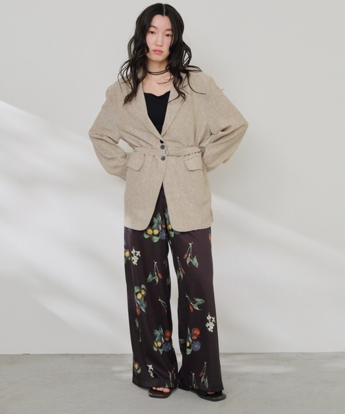 Shelly island(シェリーアイランド)の「ボタニカル柄タックパンツ(スラックス・レディース・ホワイト/ブラック・FREE)」の12枚目の写真