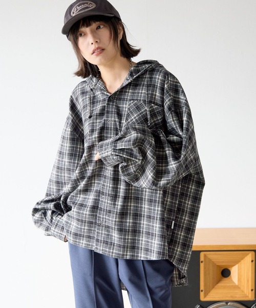 PBLIM（ページボーイリム）の「《UNISEX》チェックフードシャツ（シャツ/ブラウス・レディース・グレー/ブラック・FREE）」の4枚目の写真