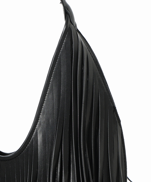 HELOYSE（エロイーズ）の「［26SS新作］【HELOYSE/エロイーズ】texas shoulder：ショルダーバッグ（ショルダーバッグ・レディース・ブラック・FREE）」の13枚目の写真