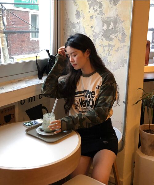VENHIT(ベンヒット)の「MRT カモ レグラン ロングスリーブ(Tシャツ/カットソー・レディース・ブラック/アイボリー・MEDIUM/LARGE/X-LARGE)」の6枚目の写真