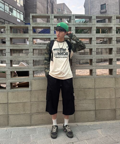 VENHIT(ベンヒット)の「MRT カモ レグラン ロングスリーブ(Tシャツ/カットソー・レディース・ブラック/アイボリー・MEDIUM/LARGE/X-LARGE)」の11枚目の写真