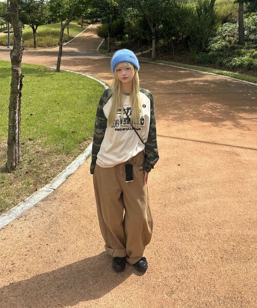 VENHIT(ベンヒット)の「MRT カモ レグラン ロングスリーブ(Tシャツ/カットソー・レディース・ブラック/アイボリー・MEDIUM/LARGE/X-LARGE)」の15枚目の写真