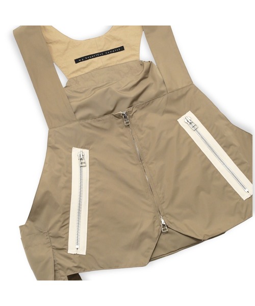 my beautiful landlet(マイビューティフルランドレット)の「【my beautiful landlet】NYLON TAFFETA WATER PROOF BAG VEST(ベスト・メンズ・ベージュ/ネイビー/ブラック・FREE)」の13枚目の写真