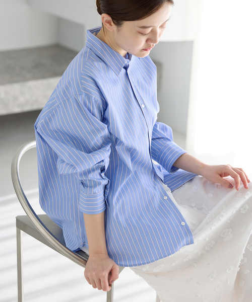 IENA（イエナ）の「T/C プレーンシャツ（シャツ/ブラウス・レディース・ホワイト/ピンク/ブルー・FREE）」の2枚目の写真