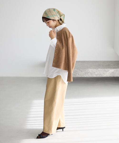 IENA（イエナ）の「T/C プレーンシャツ（シャツ/ブラウス・レディース・ホワイト/ピンク/ブルー・FREE）」の12枚目の写真