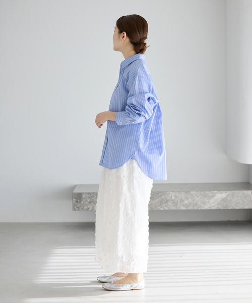 IENA（イエナ）の「T/C プレーンシャツ（シャツ/ブラウス・レディース・ホワイト/ピンク/ブルー・FREE）」の20枚目の写真