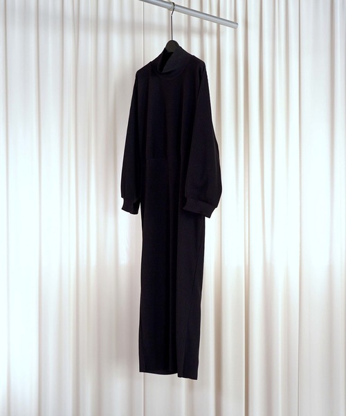 Jens(イェンス)の「SWEAT LIKE PULLOVER DRESS(ワンピース・レディース・ブラック/グレー・FREE)」の2枚目の写真
