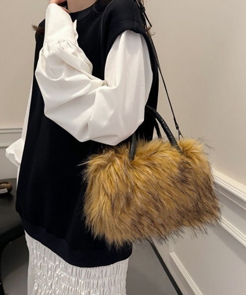 Ritzy(リッツィー)の「ふわふわフェイクファー2WAYハンドバッグ(トートバッグ・レディース・ベージュ/グレー/オフホワイト・FREE)」の7枚目の写真
