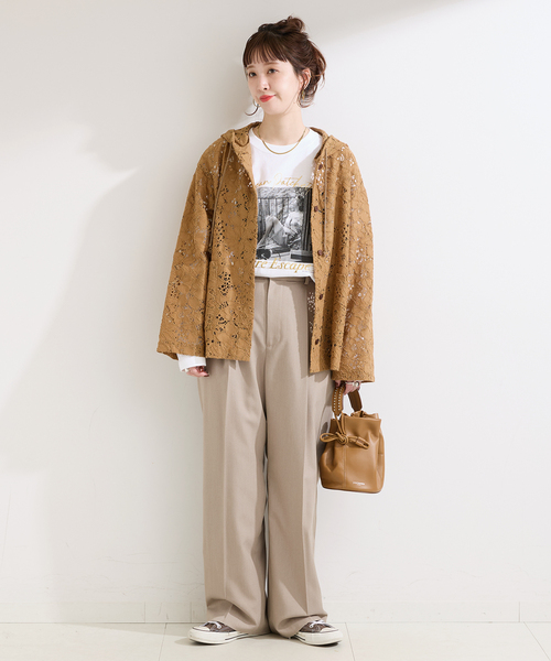 B.C STOCK(ベーセーストック)の「手洗い可 / レースフードシャツ(シャツ/ブラウス・レディース・ブラック/ホワイト/キャメル・FREE)」の5枚目の写真
