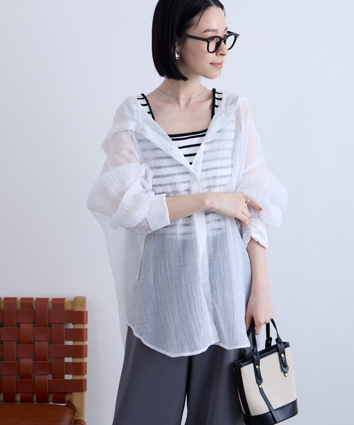 Aunely（オーネリー）の「【Aunely】 軽やか 楊柳 シアーエア フード シャツ/マシンウォッシャブル＜YOSOOIシリーズ＞（シャツ/ブラウス・レディース・ライトブルー/ブラウン/チャコールグレー/オフホワイト/ブラック/ベージュ・M/L）」の14枚目の写真