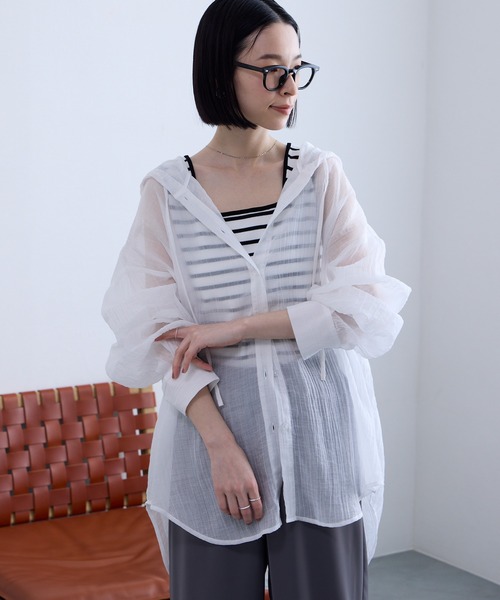 Aunely（オーネリー）の「【Aunely】 軽やか 楊柳 シアーエア フード シャツ/マシンウォッシャブル＜YOSOOIシリーズ＞（シャツ/ブラウス・レディース・ライトブルー/ブラウン/チャコールグレー/オフホワイト/ブラック/ベージュ・M/L）」の18枚目の写真