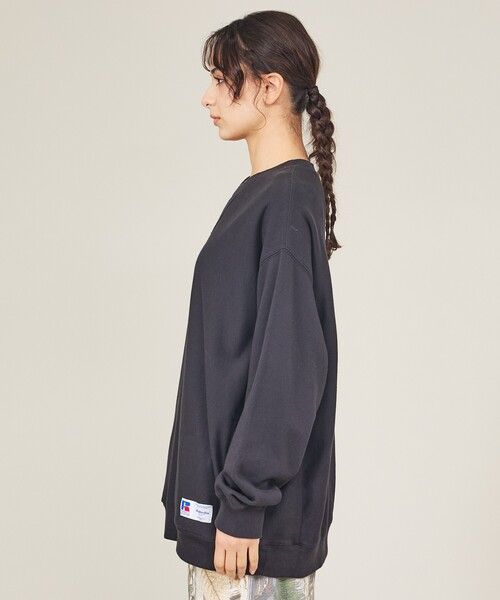Russell Athletic（ラッセルアスレティック）の「【BerBerJin × RUSSELL ATHLETIC / ベルベルジン × ラッセル アスレティック】Soft Loop Back Crew Sweat / ソフトループバック クルースウェット（スウェット・メンズ・ライトグレー/ブラック/ネイビー・M/L/XL）」の14枚目の写真
