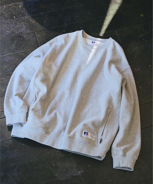 Russell Athletic（ラッセルアスレティック）の「【BerBerJin × RUSSELL ATHLETIC / ベルベルジン × ラッセル アスレティック】Soft Loop Back Crew Sweat / ソフトループバック クルースウェット（スウェット・メンズ・ライトグレー/ブラック/ネイビー・M/L/XL）」の8枚目の写真