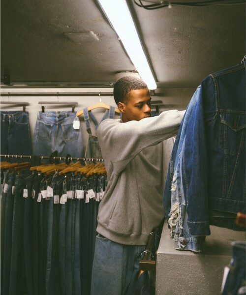 Russell Athletic（ラッセルアスレティック）の「【BerBerJin × RUSSELL ATHLETIC / ベルベルジン × ラッセル アスレティック】Soft Loop Back Crew Sweat / ソフトループバック クルースウェット（スウェット・メンズ・ライトグレー/ブラック/ネイビー・M/L/XL）」の10枚目の写真