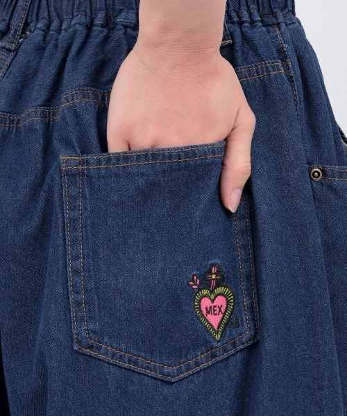 チチカカ(チチカカ)の「Orale! フロントタックワイドデニムパンツ(デニムパンツ・レディース・ブラック/インディゴブルー・FREE)」の13枚目の写真