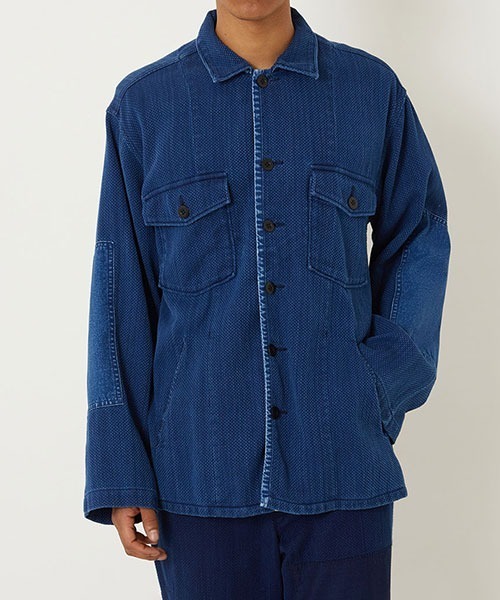 BLUE BLUE JAPAN(ブルーブルージャパン)の「カセゾメサシコ ファティーグシャツ(シャツ/ブラウス・メンズ・インディゴブルー・S/M/L/XL)」の2枚目の写真