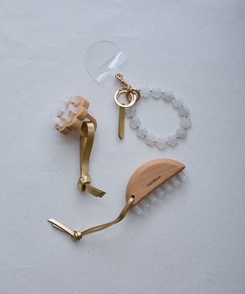 HASHIBAMI（ハシバミ）の「【HASHIBAMI】天然石 ハーフムーン カッサチャーム（キーホルダー・レディース・マルチ/ピンク/ホワイト・FREE）」の7枚目の写真