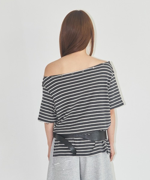 as you are(アズユーアー)の「◇ASYOUARE◇ブランド直輸入正規品/ストライプオフショルダーTシャツ STRIPED OFF-SHOULDER T-SHIRT(Tシャツ/カットソー・レディース・ブラック/チャコール/グレー・FREE)」の21枚目の写真