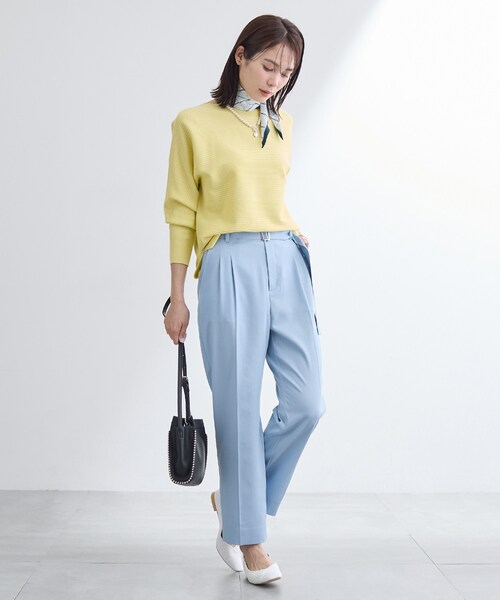 INDIVI（インディヴィ）の「【洗える／UVケア／SETUP可能】デニムライクテーパードパンツ（その他パンツ・レディース・サックスブルー系3/ネイビー系3/ブルー系その他5・40/38/36/13/05/15 /19）」の6枚目の写真