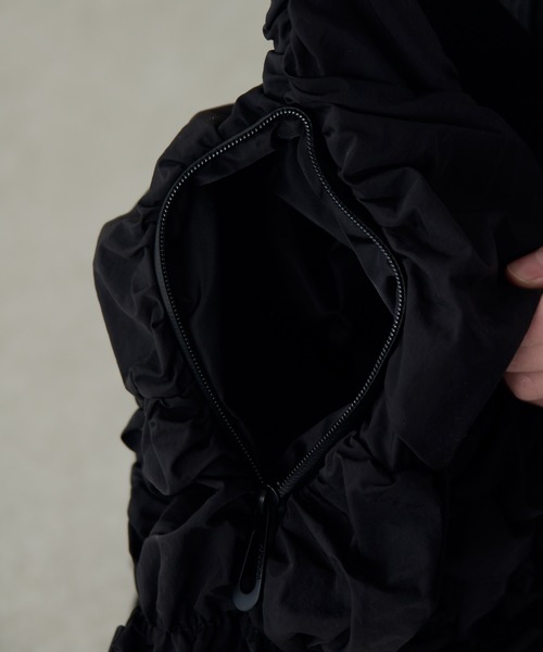 Cote&Ciel（コートエシエル）の「【Cote&Ciel】Hyco S Otra Gathered Black（ショルダーバッグ・メンズ・ブラック・FREE）」の12枚目の写真