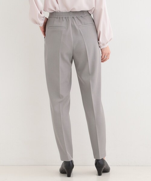 SHOO・LA・RUE（シューラルー）の「【多機能】2タックテーパードパンツ（その他パンツ・レディース・ナチュラル/グレー/ネイビー・10/04/03/02/01）」の5枚目の写真