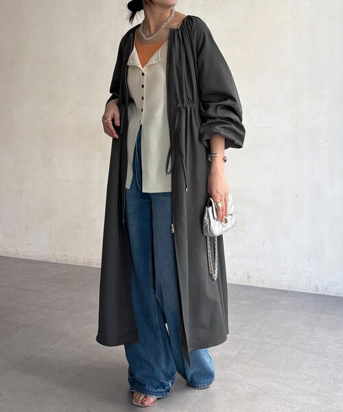 DouDou(ドゥドゥ)の「【WEB限定】バルーンスリーブドロストコート(その他アウター・レディース・チャコールグレー/ベージュ・FREE)」の4枚目の写真