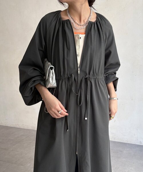 DouDou(ドゥドゥ)の「【WEB限定】バルーンスリーブドロストコート(その他アウター・レディース・チャコールグレー/ベージュ・FREE)」の8枚目の写真